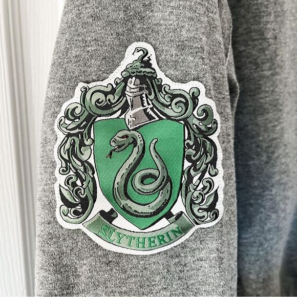 Harry Potter Slytherin Sweatshirt - Picture 4 of 9